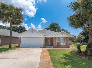 1702 Ivalea Cir, Navarre, FL 32566
