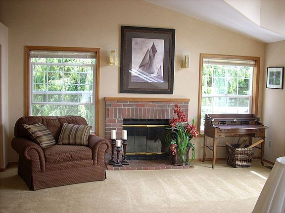 Formal Living Room 