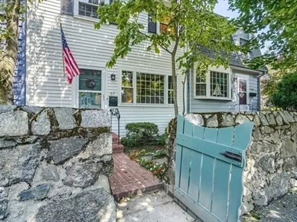67 Elm St #67, Marblehead, MA 01945