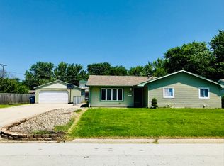 66 Hanson Dr, Bourbonnais, IL