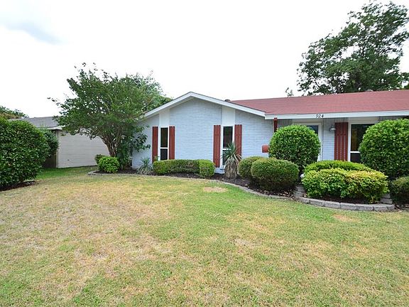 2nd image of 924 Briarwood Dr