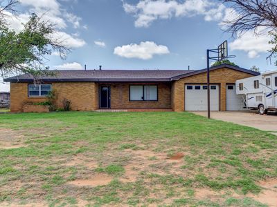 802 3rd St, Meadow, TX, 79345
