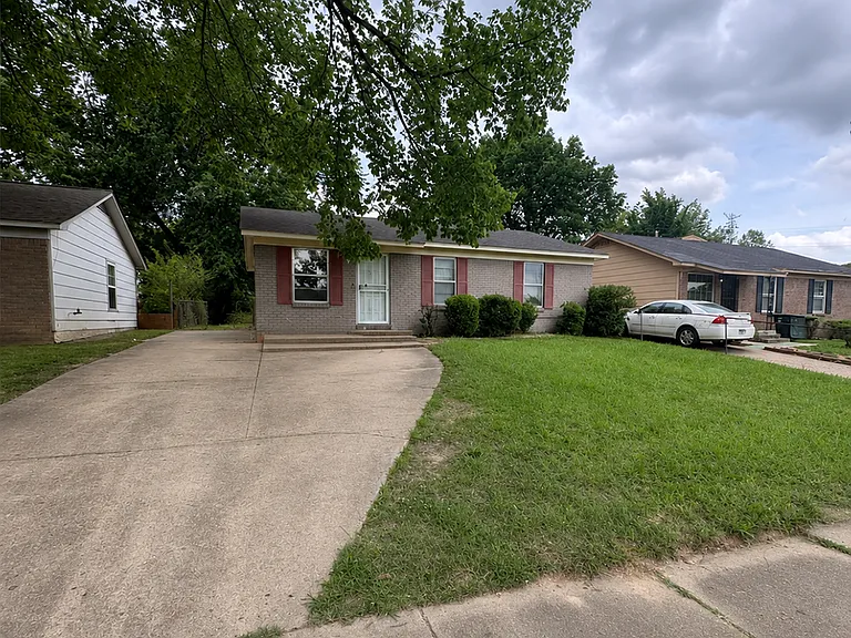 3696 Buffalo Rd — Photo 2