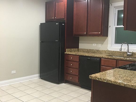 5th image of 3058 N Sayre Ave #2