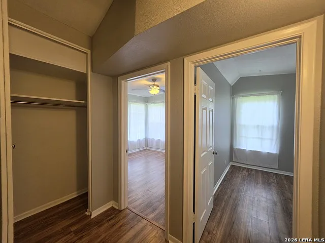 710 Karen Ln — Photo 12