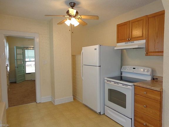 4th image of 3021 Dunkirk Ave