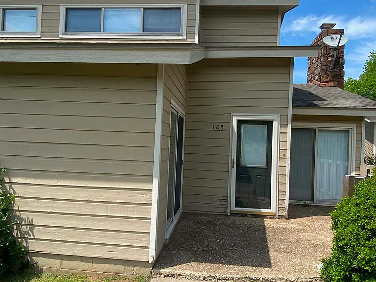 13835 Turnberry Ln #1-125 — Photo 2