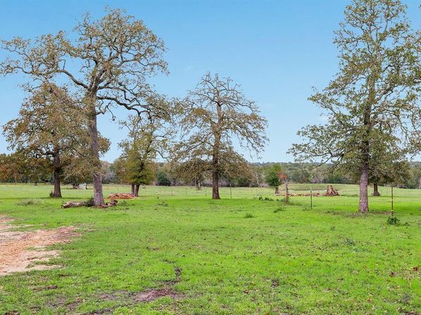 1319 Fm 954, Round Top, TX 78954