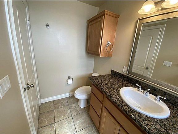 4th image of 800 N Mollison Ave Unit 51