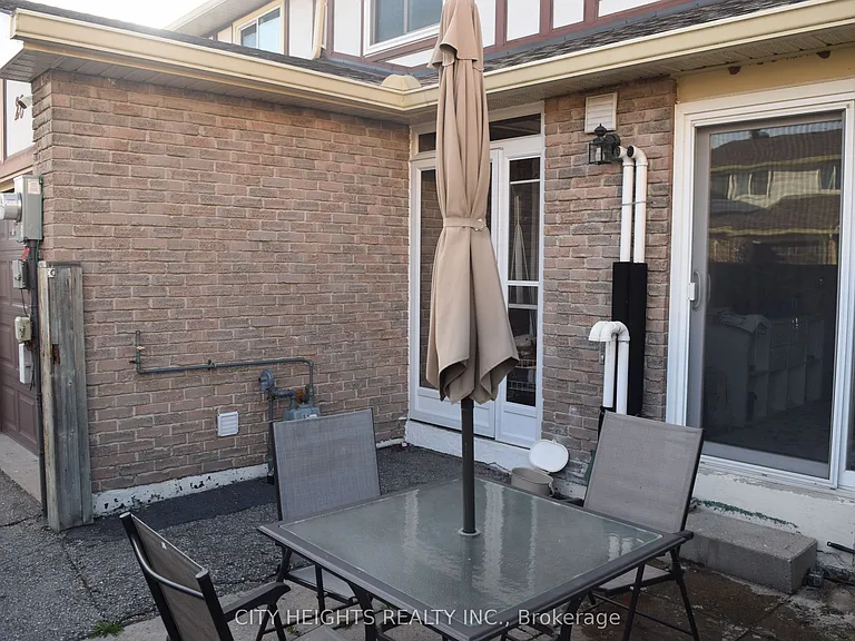 28 Fern Ave — Photo 4