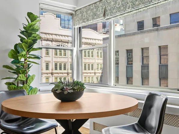 7 Lexington Avenue image 2 of 11