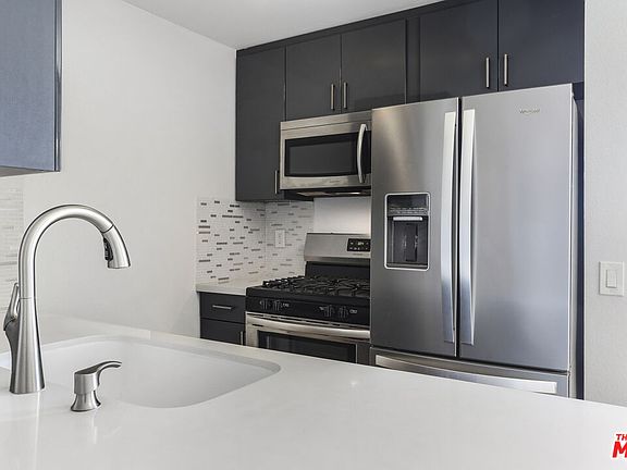 4th image of 7320 Hawthorn Ave APT 319