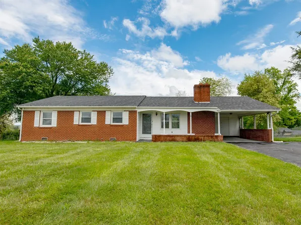 628 Courtland Cir, Galax, VA 24333