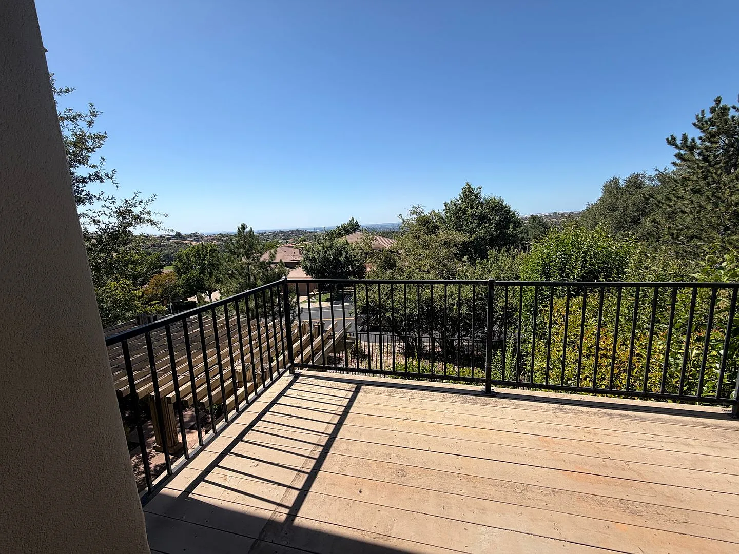 3 bedroom Serrano home with view — Photo 1
