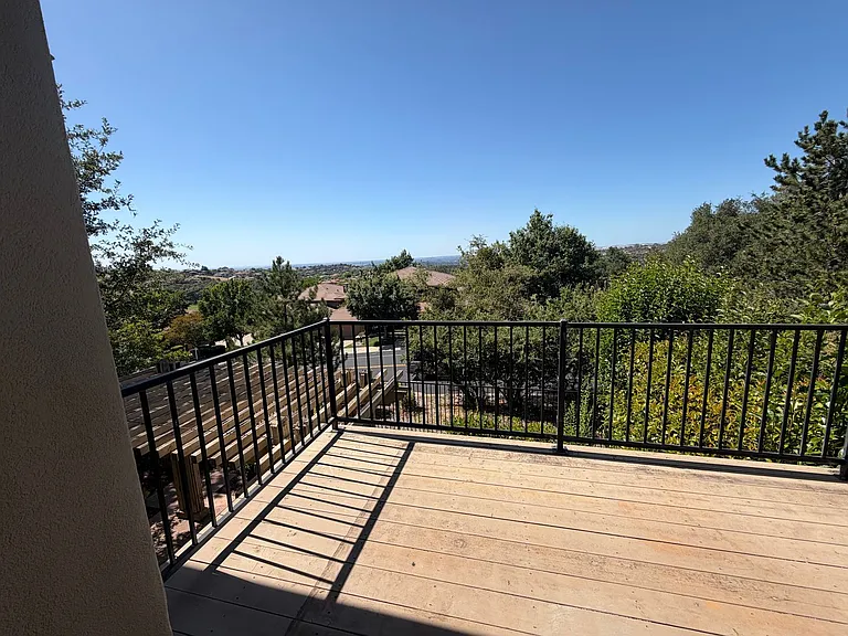 1014 Gamay Dr — Photo 14