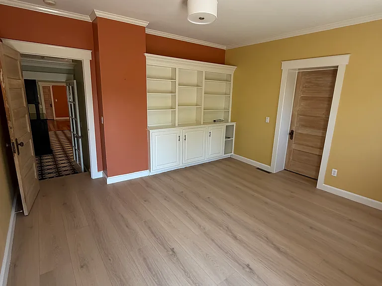 1122 E Westminster Ave — Photo 19