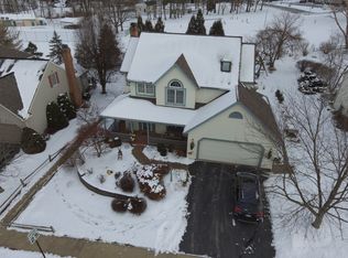 42 School Ln, Stevens, PA 17578