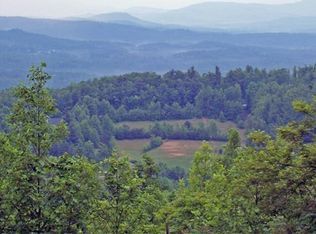 930 Angel View Ln, Zirconia, NC 28790