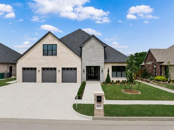 10045 SW 27th St, Yukon, OK 73099