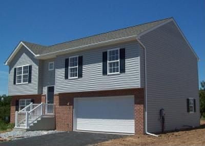 2nd image of 6 Jenny Ln