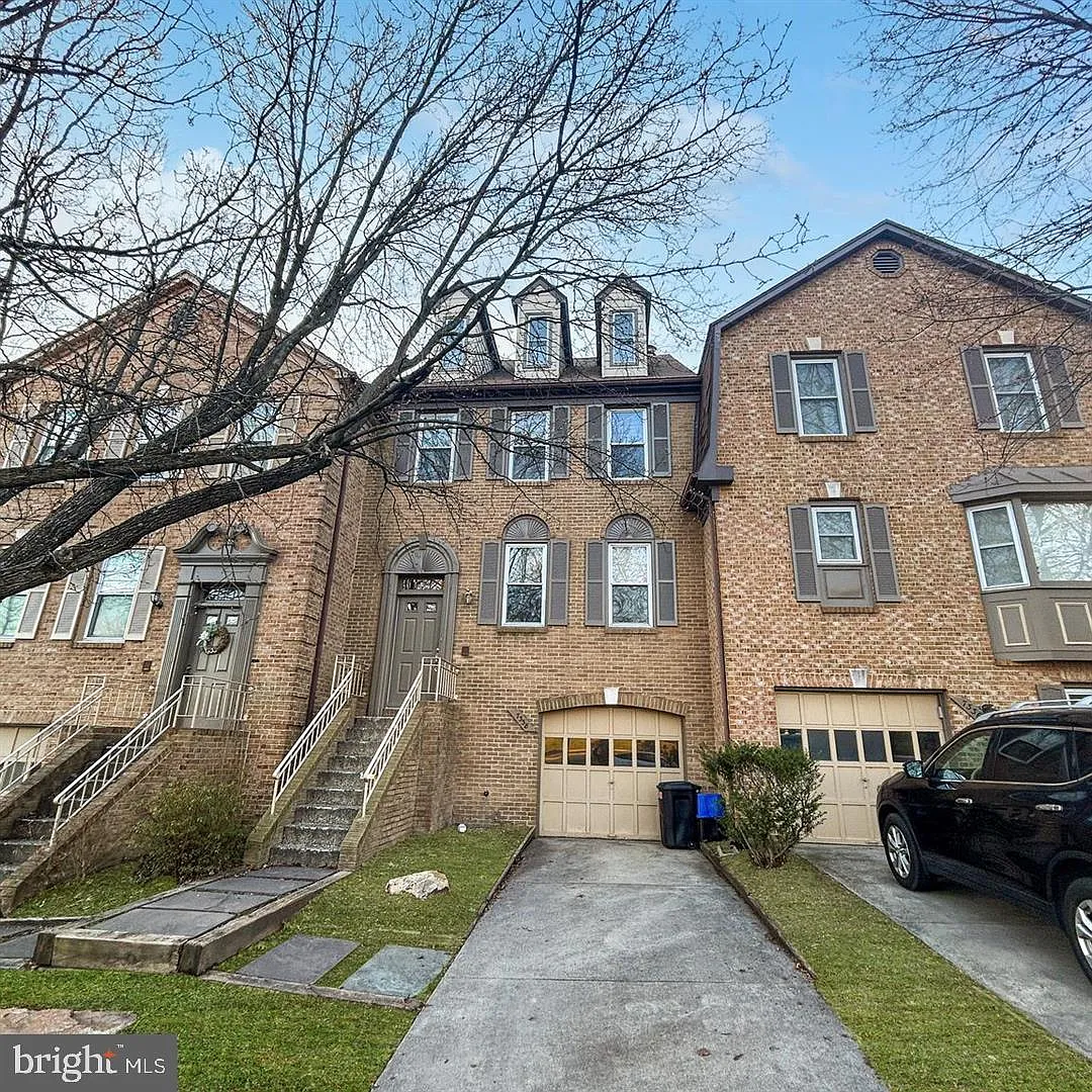 3 bed, 4.0 bath, 1756 sqft, $3,600 — Photo 1