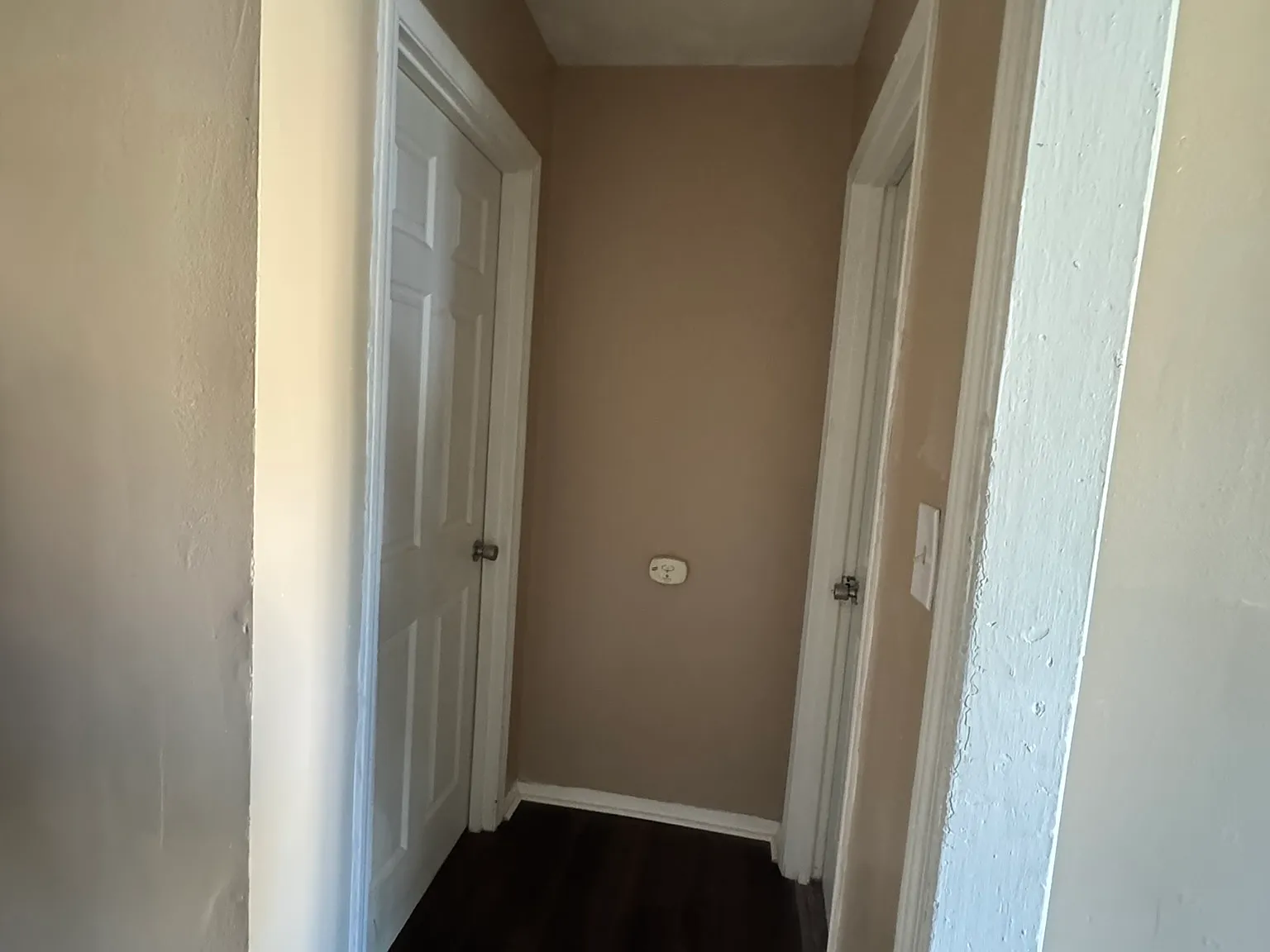 2 bed, 700 sqft, $700 — Photo 3
