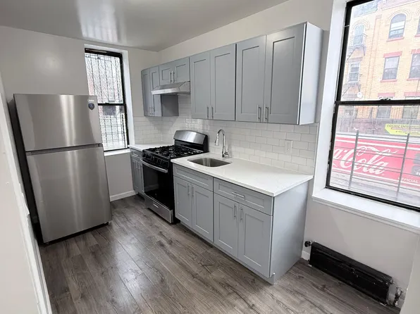 164 Rockaway Avenue image 1 of 6