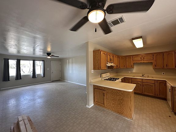 4th image of 1350 W Santa Maria Way