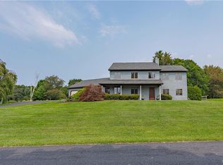 1815 Jennifer Dr, Breinigsville, PA 18031
