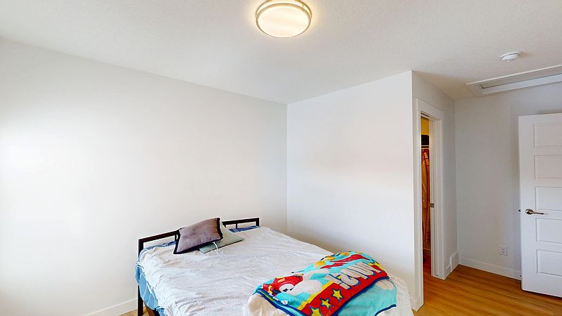 Calgary House for rent - 4 Bedrooms — photo 19