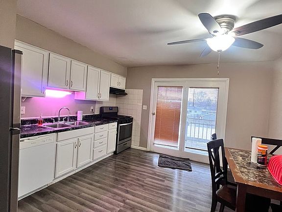 3rd image of 921 Avenue Of The Cities APT 3