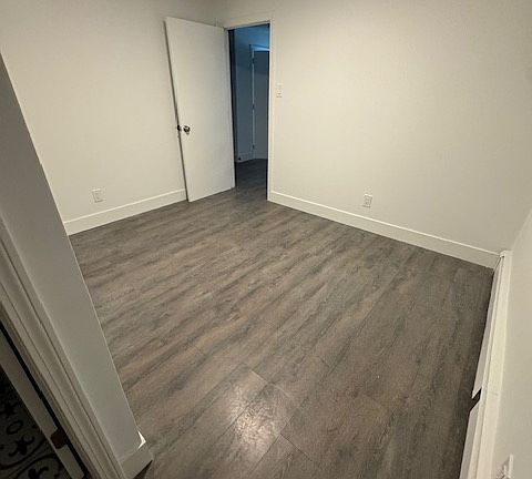 4th image of 100-102 Princeton St #1