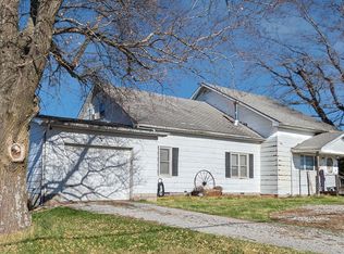 1211 K Hill Rd, Clever, MO 65631