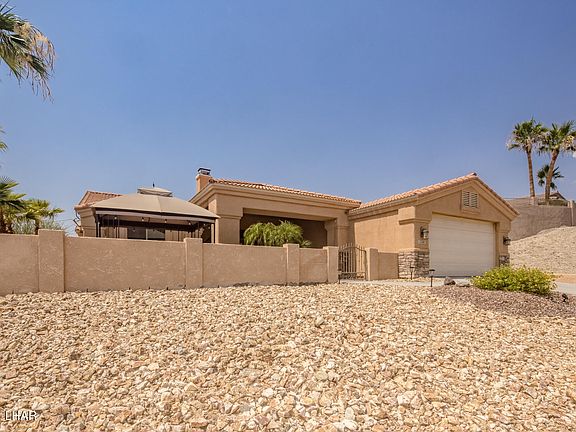 2nd image of 2481 Fannin Dr