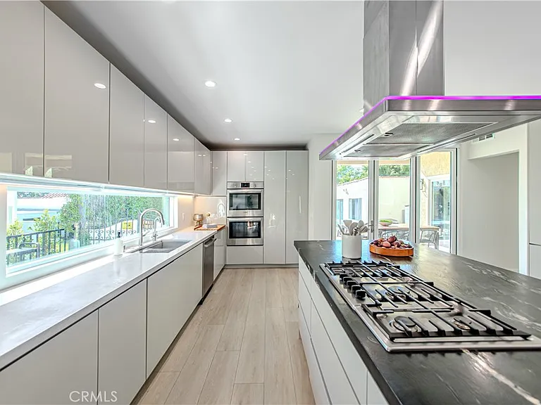 507 N Formosa Ave — Photo 7