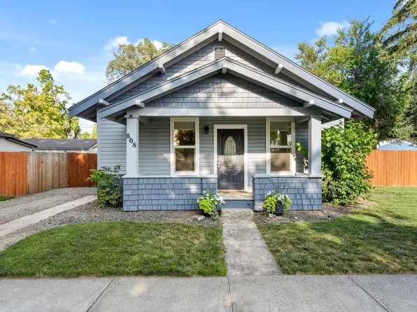 808 Court St, Prosser, WA 99350