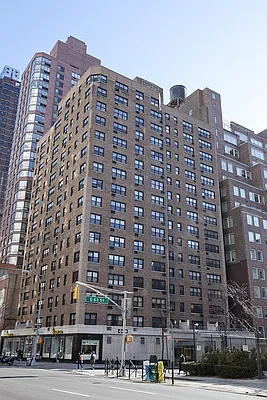 Sold by Corcoran | media 74