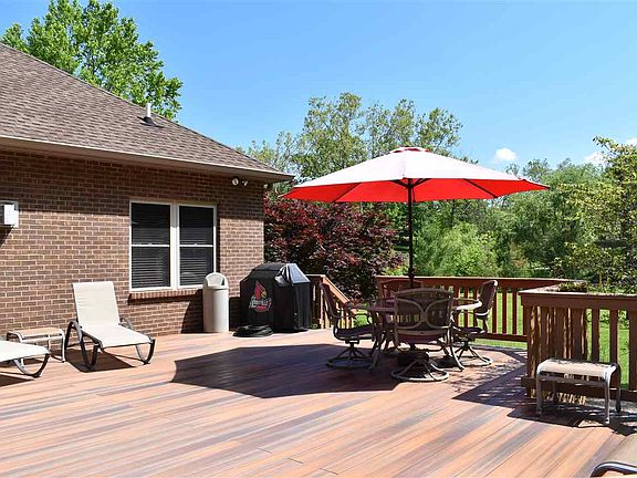 5th image of 945 Sunnybrook Dr