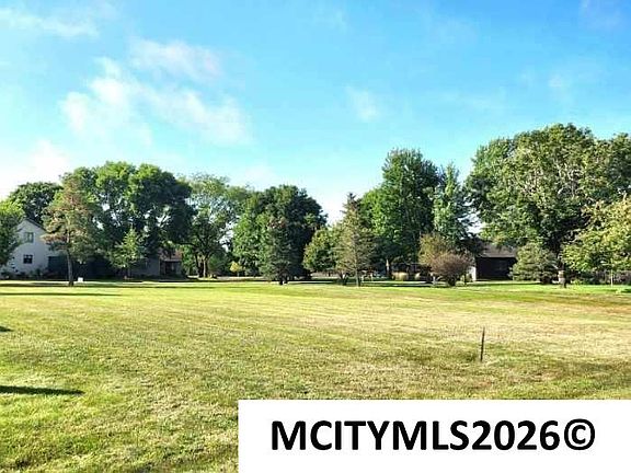 3rd image of 45 Ridge Rd NE