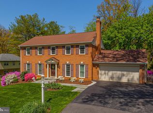 15105 Carrolton Rd, Rockville, MD 20853