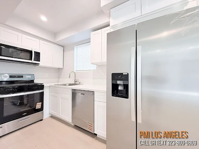 206 E 87th St — Photo 10