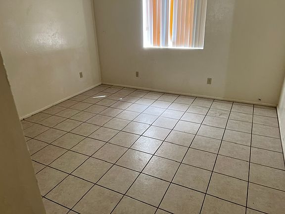 5th image of 594 Peck Canyon Dr #6