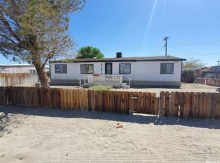 128 M St, Hawthorne, NV 89415