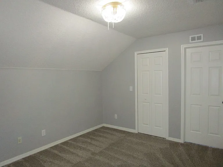 6202 Gannetdale Dr — Photo 13