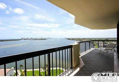 1st image of 115 Lakeshore Dr APT 1647