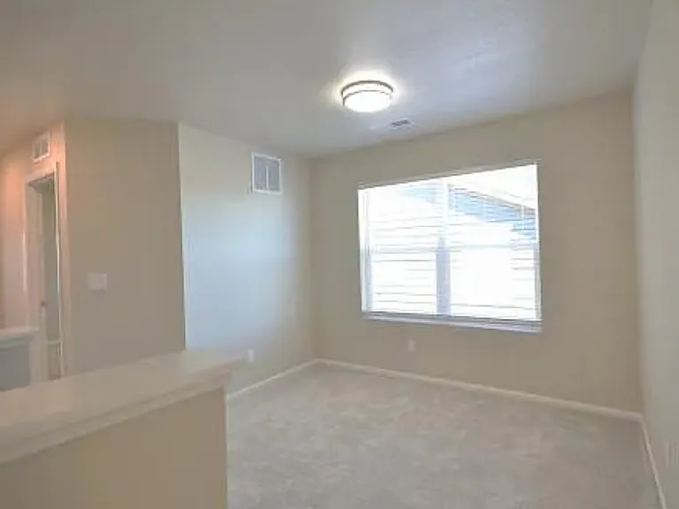 8204 S Trails Edge Ct — Photo 7