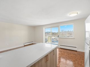26 Park Street Apartments in Mississauga, Mississauga, ON L5G 1L6