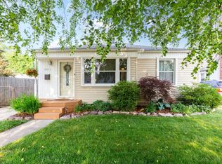 1971 Martin Rd, Ferndale, MI 48220
