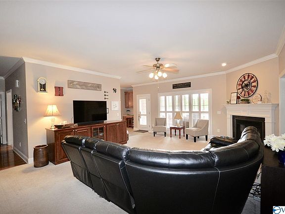 4th image of 127 Pearle Cove Dr