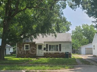 1404 S 14th St, Mattoon, IL